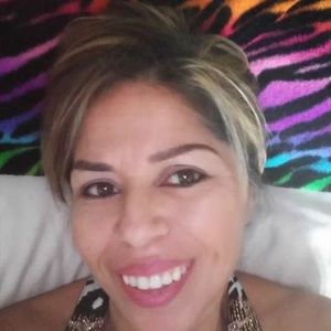 Meet your Posher, Dinora